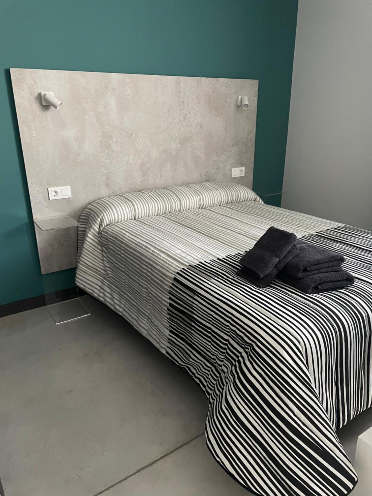 Aljama Burgos Aparthotel Exteriör bild