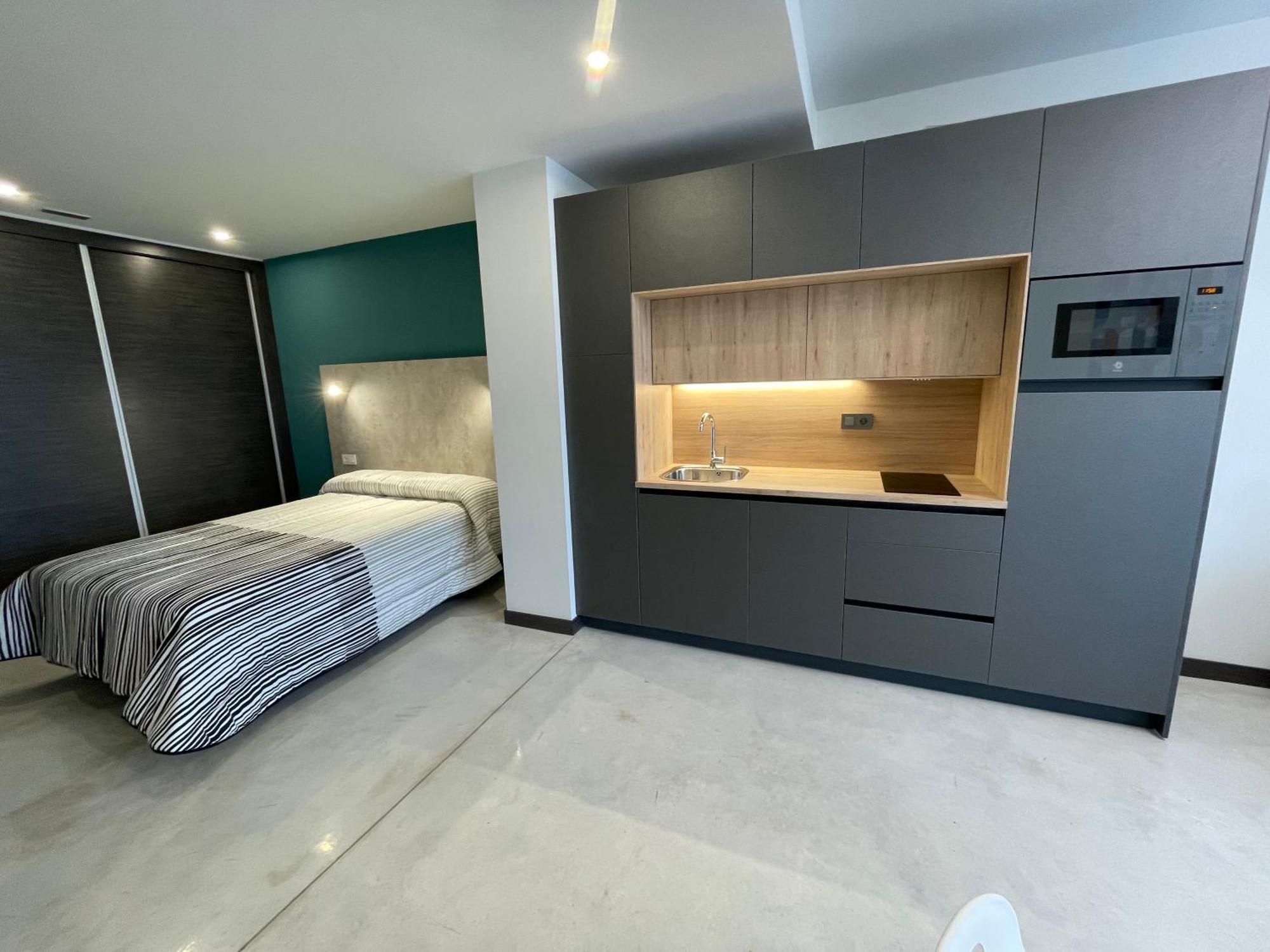 Aljama Burgos Aparthotel Exteriör bild