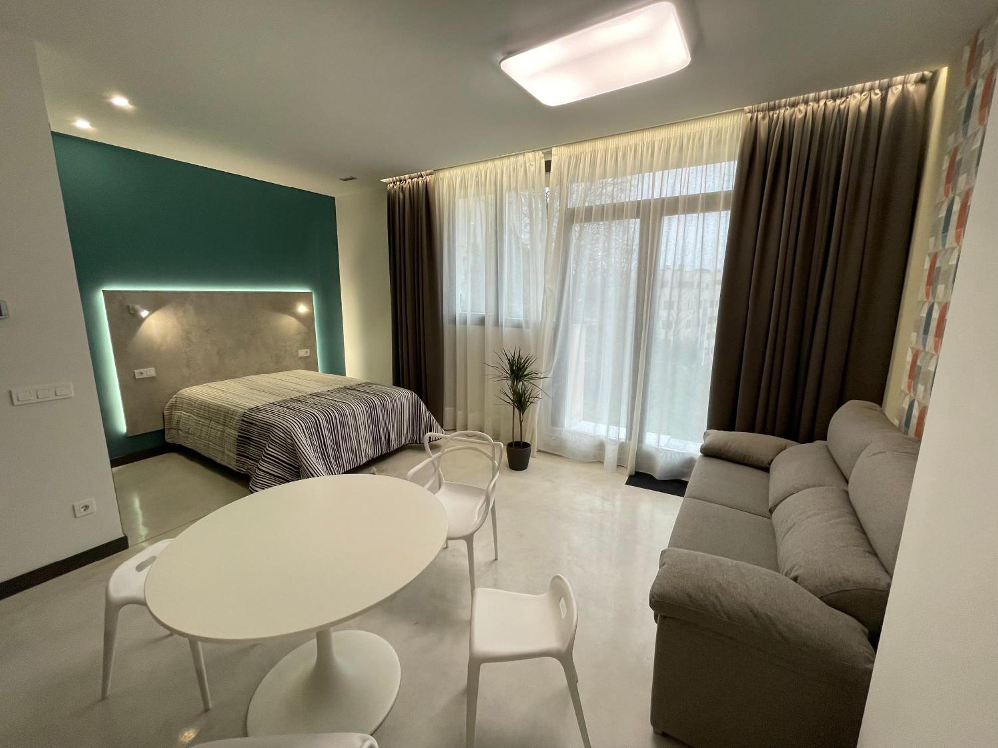 Aljama Burgos Aparthotel Exteriör bild