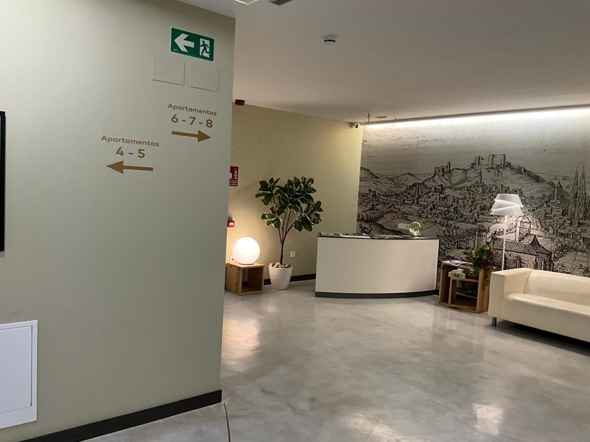 Aljama Burgos Aparthotel Exteriör bild